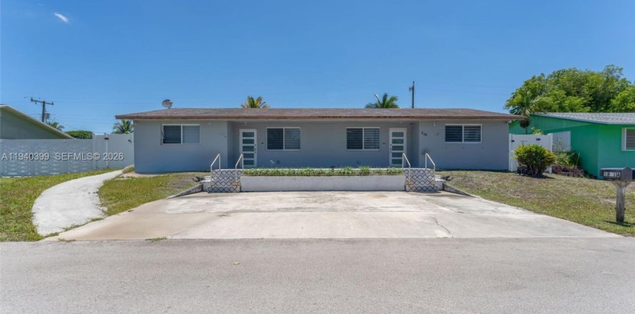 Villa ou maison à Miramar, Floride 2 chambres, 194.17 m2 № 1998289