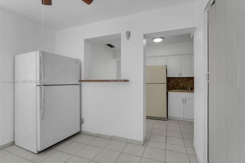 Villa ou maison à louer à Miramar, Floride: 2 chambres, 194.17 m2 № 1998289 - photo 11