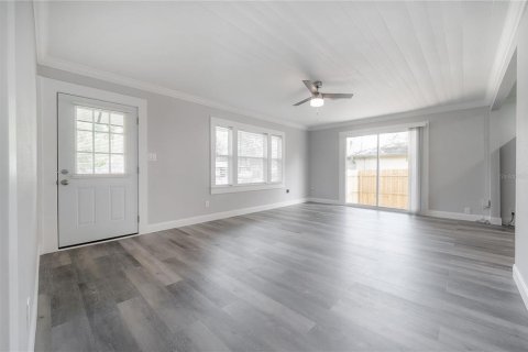 Villa ou maison à vendre à Tampa, Floride: 3 chambres, 102.01 m2 № 1856700 - photo 10