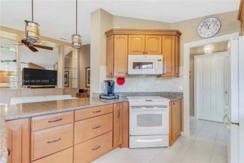 Villa ou maison à vendre à Hobe Sound, Floride: 2 chambres, 144.28 m2 № 1974439 - photo 17