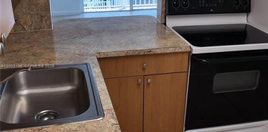 Appartement à Cutler Bay, Floride 2 chambres, 20773 m2 № 2154335