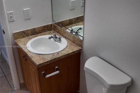 Appartement à louer à Cutler Bay, Floride: 2 chambres, 20773.04 m2 № 2154335 - photo 13