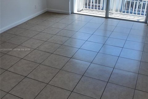 Appartement à louer à Cutler Bay, Floride: 2 chambres, 20773.04 m2 № 2154335 - photo 5