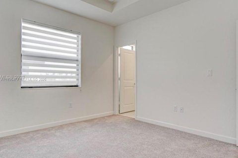 Купить таунхаус в Хомстед, Флорида 3 спальни, 149.76м2, № 2066929 - фото 5