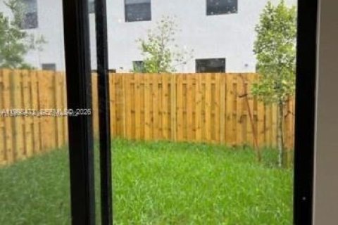 Купить таунхаус в Хомстед, Флорида 3 спальни, 149.76м2, № 2066929 - фото 17