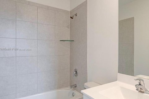 Купить таунхаус в Хомстед, Флорида 3 спальни, 149.76м2, № 2066929 - фото 16