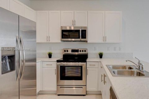 Купить таунхаус в Хомстед, Флорида 3 спальни, 149.76м2, № 2066929 - фото 13