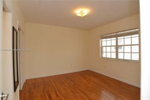 Condominio en venta en Miami Beach, Florida, 1 dormitorio, 46.45 m2 № 1985505 - foto 12