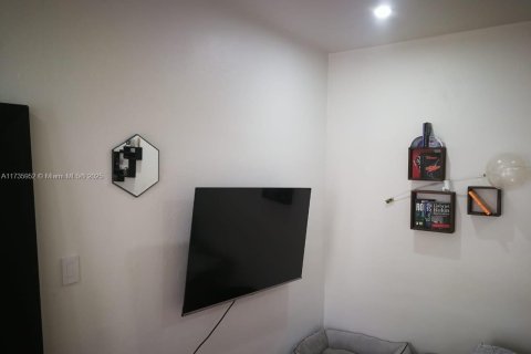 Condominio en venta en Miami Beach, Florida, 1 dormitorio, 46.45 m2 № 1985505 - foto 15