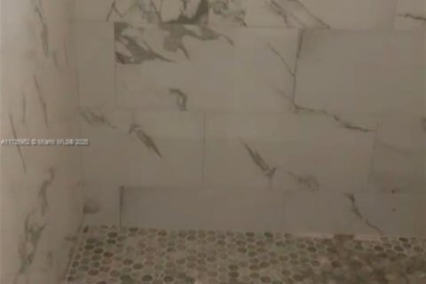 Condominio en venta en Miami Beach, Florida, 1 dormitorio, 46.45 m2 № 1985505 - foto 18