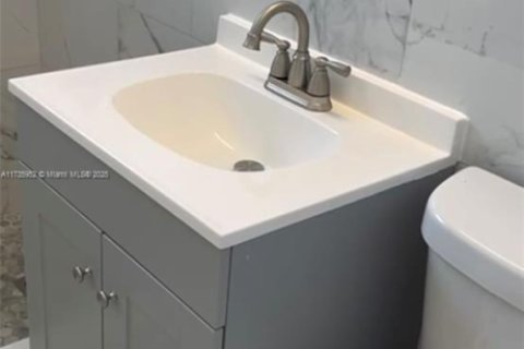 Condominio en venta en Miami Beach, Florida, 1 dormitorio, 46.45 m2 № 1985505 - foto 20