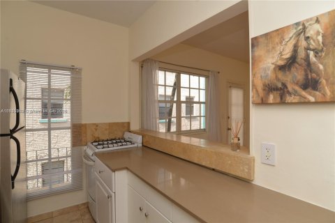 Condominio en venta en Miami Beach, Florida, 1 dormitorio, 46.45 m2 № 1985505 - foto 10