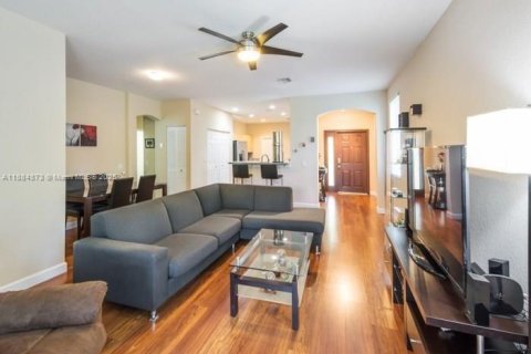 Villa ou maison à louer à Weston, Floride: 3 chambres, 128.76 m2 № 1931471 - photo 8