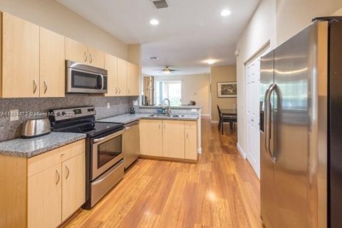 Villa ou maison à louer à Weston, Floride: 3 chambres, 128.76 m2 № 1931471 - photo 3