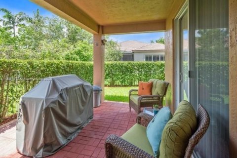 Villa ou maison à louer à Weston, Floride: 3 chambres, 128.76 m2 № 1931471 - photo 19