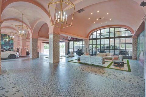 Condo in Miami Beach, Florida, 2 bedrooms № 2340400 - photo 30