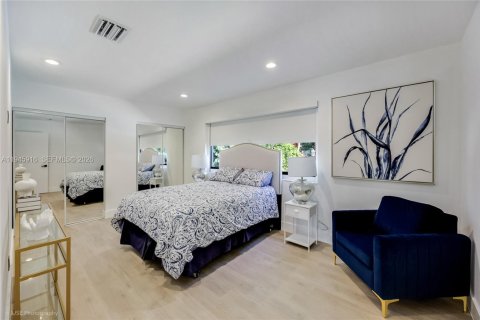 Купить виллу или дом в Майами, Флорида 6 спален, 270.07м2, № 2079788 - фото 15