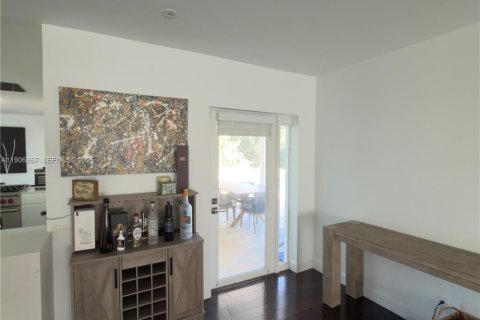 Casa en venta en Davie, Florida, 3 dormitorios, 199.28 m2 № 1983478 - foto 28