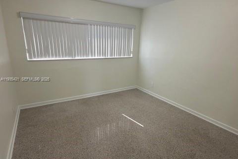 House in Fort Lauderdale, Florida 3 bedrooms, 172.98 sq.m. № 1994123 - photo 15