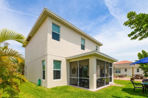 House in Port St. Lucie, Florida 3 bedrooms, 235.41 sq.m. № 2246326 - photo 14