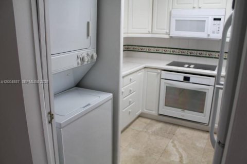 Copropriété à louer à Miami, Floride: 1 chambre, 65.03 m2 № 2069529 - photo 7