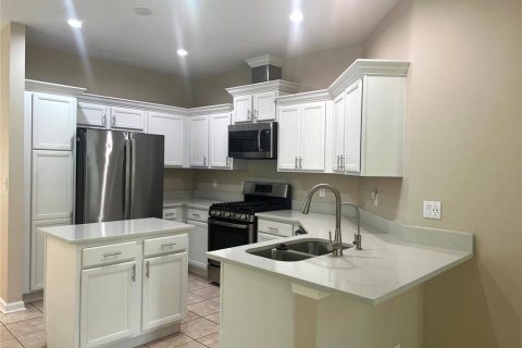 House in DeLand, Florida 4 bedrooms, 149.94 sq.m. № 1912334 - photo 4