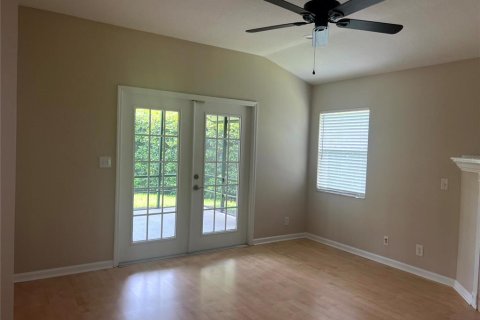 House in DeLand, Florida 4 bedrooms, 149.94 sq.m. № 1912334 - photo 6