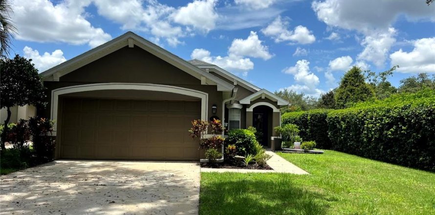House in DeLand, Florida 4 bedrooms, 149.94 sq.m. № 1912334