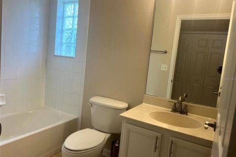 House in DeLand, Florida 4 bedrooms, 149.94 sq.m. № 1912334 - photo 14