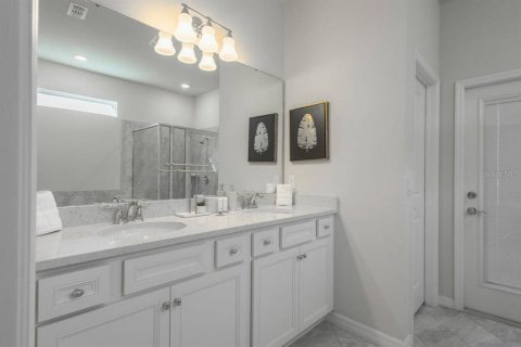 House in Davenport, Florida 10 bedrooms, 408.68 sq.m. № 1913452 - photo 22