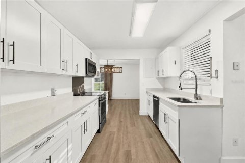 Villa ou maison à vendre à Ocala, Floride: 3 chambres, 279.73 m2 № 2420197 - photo 11