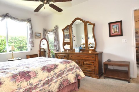 House in Palm Harbor, Florida 3 bedrooms, 145.21 sq.m. № 1848143 - photo 14