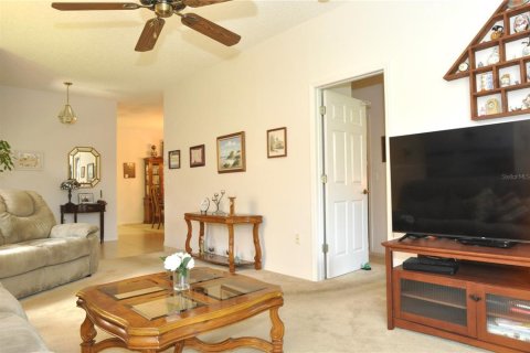 House in Palm Harbor, Florida 3 bedrooms, 145.21 sq.m. № 1848143 - photo 7