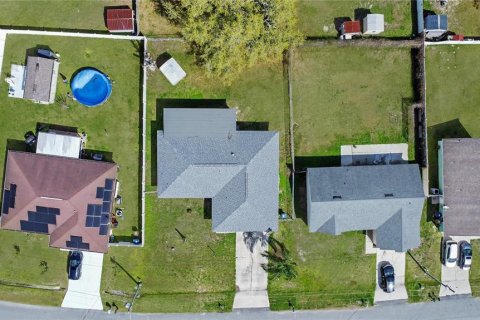 House in Kissimmee, Florida 3 bedrooms, 180.97 sq.m. № 2150487 - photo 22