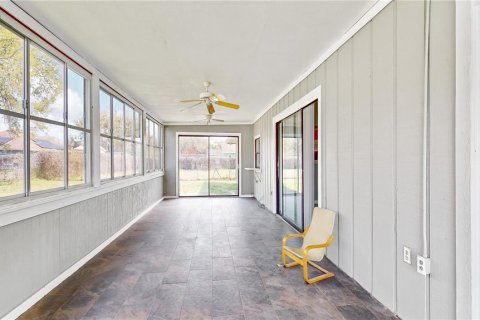 House in Kissimmee, Florida 3 bedrooms, 180.97 sq.m. № 2150487 - photo 19
