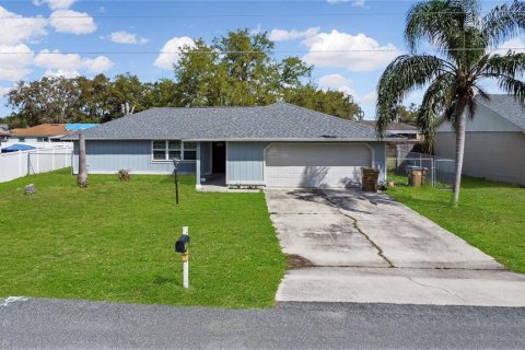 House in Kissimmee, Florida 3 bedrooms, 180.97 sq.m. № 2150487 - photo 25