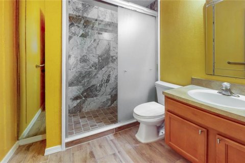 House in Kissimmee, Florida 3 bedrooms, 180.97 sq.m. № 2150487 - photo 11
