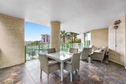 Condo in Fort Lauderdale, Florida, 3 bedrooms  № 2389808 - photo 19