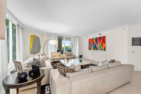 Condo in Fort Lauderdale, Florida, 3 bedrooms  № 2389808 - photo 18