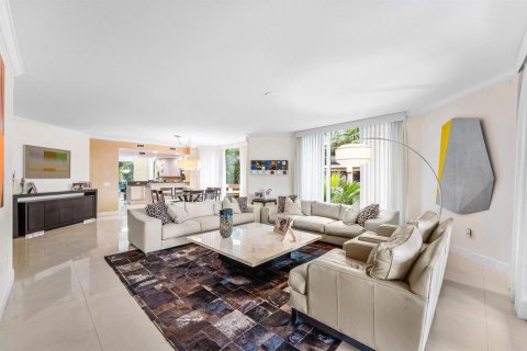 Condo in Fort Lauderdale, Florida, 3 bedrooms  № 2389808 - photo 17