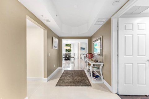Condo in Fort Lauderdale, Florida, 3 bedrooms  № 2389808 - photo 3