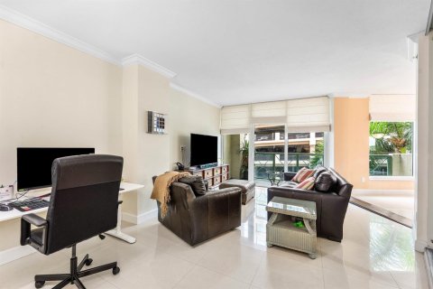 Condo in Fort Lauderdale, Florida, 3 bedrooms  № 2389808 - photo 5