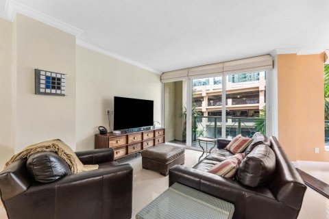 Condo in Fort Lauderdale, Florida, 3 bedrooms  № 2389808 - photo 6