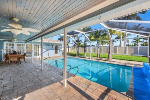 Villa ou maison à vendre à Cape Coral, Floride: 3 chambres, 169.08 m2 № 2428119 - photo 4