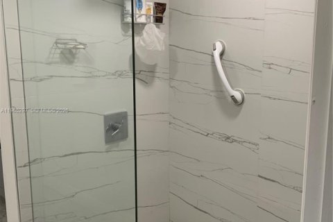 Снять в аренду кондоминиум в Пемброк-Пайнс, Флорида 1 спальня, 75.25м2, № 2027004 - фото 14