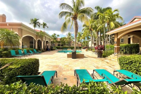 Снять в аренду кондоминиум в Пемброк-Пайнс, Флорида 1 спальня, 75.25м2, № 2027004 - фото 29