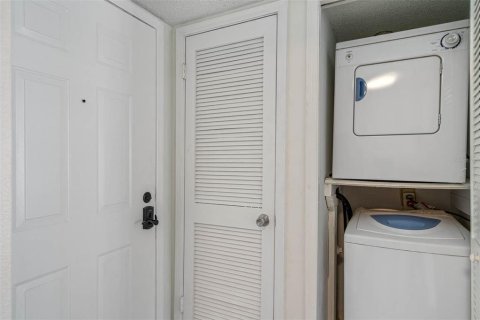 Condominio en venta en Tampa, Florida, 1 dormitorio, 58.62 m2 № 1626289 - foto 16