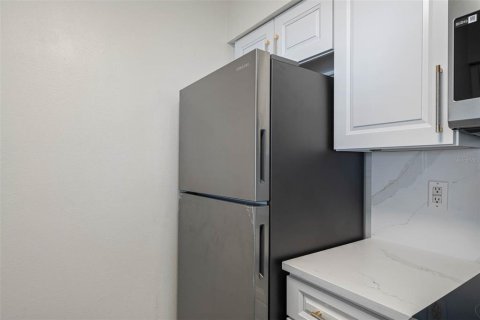 Condominio en venta en Tampa, Florida, 1 dormitorio, 58.62 m2 № 1626289 - foto 15