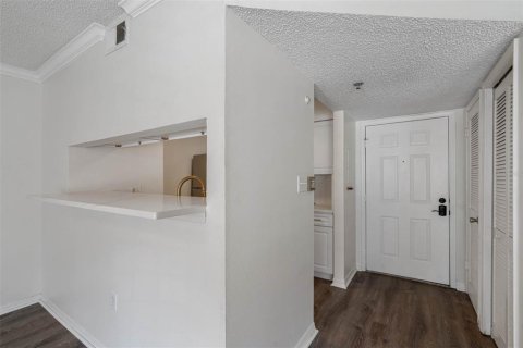 Condominio en venta en Tampa, Florida, 1 dormitorio, 58.62 m2 № 1626289 - foto 10