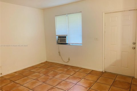 Appartement à louer à Miami, Floride: 1 chambre, 46.45 m2 № 1971833 - photo 3